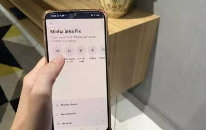 Receita Federal alerta para novo golpe que envolve empréstimo e Pix; entenda