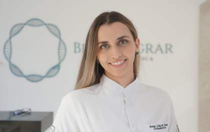 Dra. Anna Lívia fala sobre o tratamento Invisalign, que alinha os dentes com conforto e praticidade