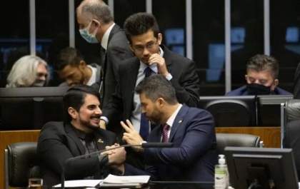Congresso aprova LDO 2023 com salário mínimo de R$ 1.294