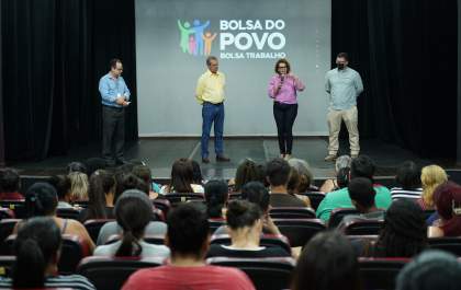 Bolsa Trabalho recebe mais 400 inscritos e 60 vagas extras