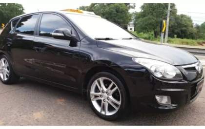 Homem pede para fazer 'test-drive' em carro à venda e some com veículo