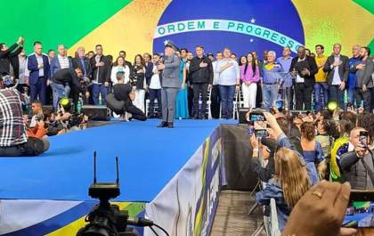 Partido Republicanos oficializa apoio à candidatura de Jair Bolsonaro