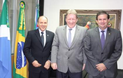 Eduardo Rocha e presidente do Tribunal de Justiça tratam da elevação da Comarca de Três Lagoas