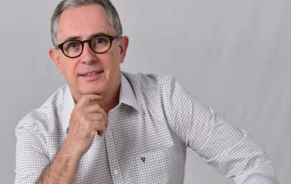 Guilherme Pio renuncia candidatura e filiação ao partido Novo