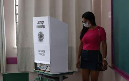 Eleições 2022 mantém maioria do eleitorado feminina, com 53%