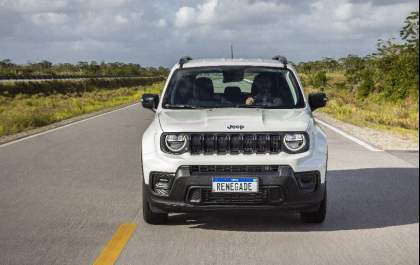 Jeep Renegade 2023 ganha motor turbo e perde liderança