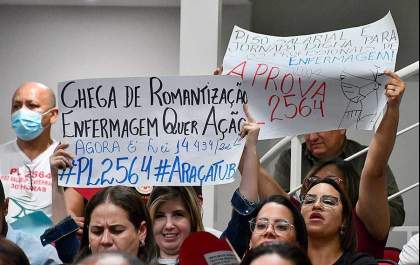 Adequação ao piso nacional dos enfermeiros é tema de requerimento