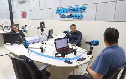 Comandante do CPA-2, Gil Alexandre da Rocha, participa de entrevista para Rádio Agitta Cidade FM 102.9