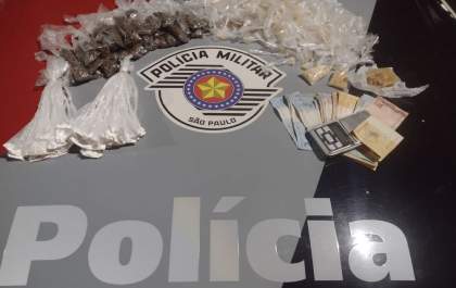 Mulher grávida de 7 meses é presa pela PM com maconha, cocaína e crack