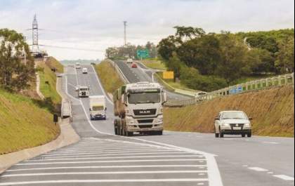 Você sabe quando e como utilizar os faróis nas rodovias?