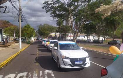 Carreata reforça campanha de vacinação em Araçatuba