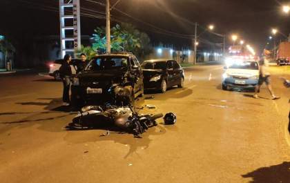 Acidente inusitado na Vila Alegre deixa feridos e um preso em Três Lagoas