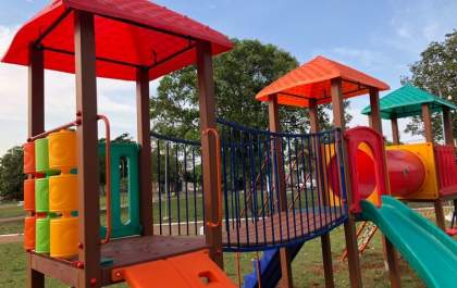 Praças públicas vão ganhar novos playgrounds