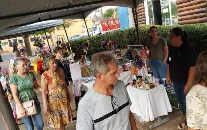 “Feira de Orquídea, Rosa do Deserto e Artesanato” vendeu cerca de R$ 8 mil em produtos