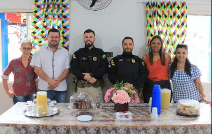 Polícia Rodoviária Federal junto as escolas com o projeto Educar PRF