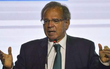Recuo da inflação pode fazer juros caírem em 2023, diz ministro
