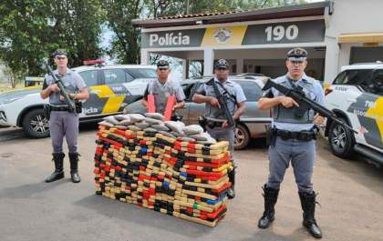 Jovem de 18 anos é preso com quase 400 tijolos de maconha