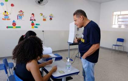 Veja os candidatos que votaram na manhã deste domingo (2)