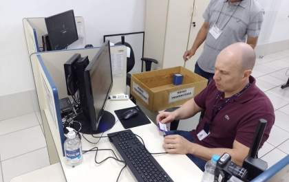 Em Araçatuba, Bolsonaro tem 62,92% dos votos e Tarcísio, 57,01%