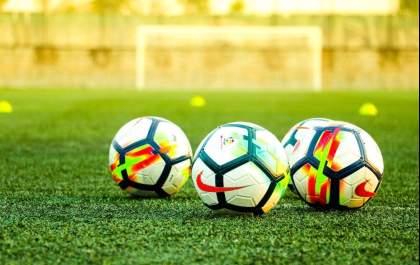 Com ídolos se despedindo e renovação pronta, Uruguai e Portugal chegam na Copa
