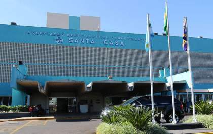 Depois de 2 meses internado, morre passageiro que levou soco e carro capotou