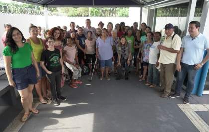 Idosos dos Cras de Araçatuba realizam passeio para o Thermas Acqualinda