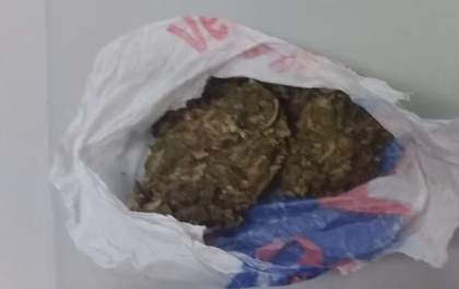 Usuários de drogas intimidam moradores, polícia reforça patrulhamento no local