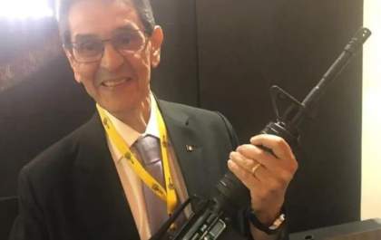 Roberto Jefferson se entrega após atacar policiais federais