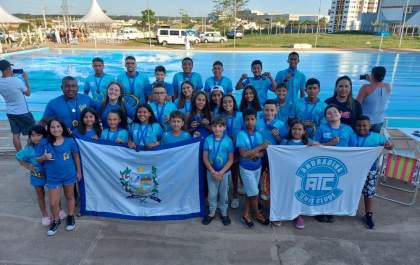 Natação de Andradina conquista 69 medalhas em Votuporanga