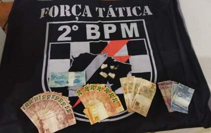 Mulher usando tornozeleira é presa por trafico na vila Piloto