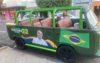 Kombi do prefeito de Birigui com propaganda eleitoral é recolhida