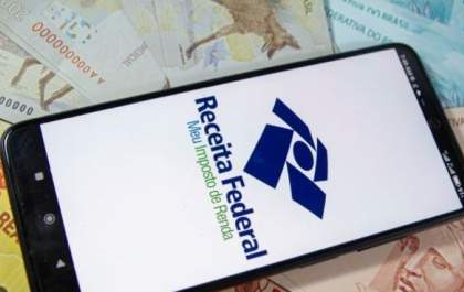Receita paga hoje lote residual de restituição do IR 2022 a 471 mil