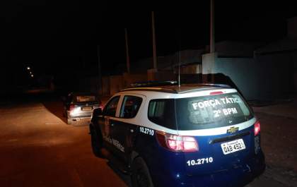 Homem preso após tentar furtar telha em obras