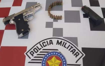Jovem de 20 anos é preso com pistola no São José