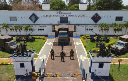 Justiça determina o fim das manifestações em frente ao Exército