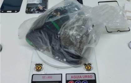 Policiais penais impedem entrada de ilícitos arremessados por drone na Penitenciária de Três Lagoas