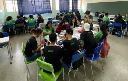 Estudante da EE Professor João Magiano Pinto é destaque na 1ª Olimpíada de Redação em Língua Portuguesa