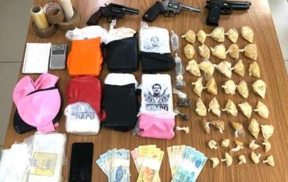 Polícia Civil prende investigado por roubo e apreende armas e quase 7 quilos de cocaína no Água Branca