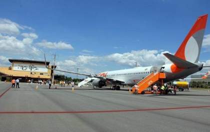 Aeronautas mantém greve marcada para esta segunda-feira