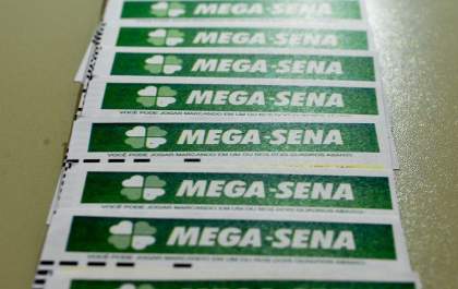 Ninguém acerta a Mega-Sena e prêmio acumula em R$ 57 milhões