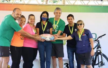Hospital Auxiliadora recebe doação de 2 toneladas de alimentos em evento de corrida da Eldorado Brasil