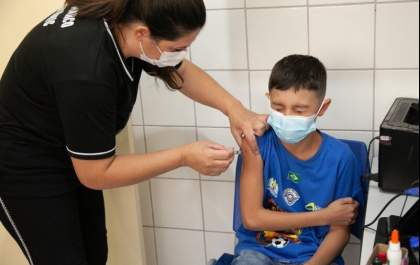 Saúde amplia a idade para as vacinas contra HPV e Meningite