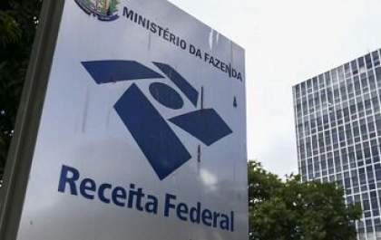 Governo publica edital de concurso da Receita com salário de até R$ 21 mil