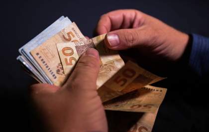 13º salário pode garantir fim de ano mais farto para famílias&nbsp;