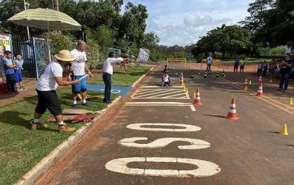Escola Maria Dáuria realiza 2ª edição da corrida de carrinho de rolimã