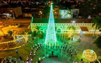 Andradina inaugura iluminação de Natal nesta quinta; confira a programação