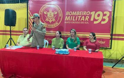 Bombeiros do Amanhã realiza formatura