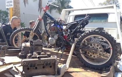 Dono de oficina de motos é preso pelo GOE/Deic