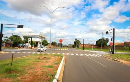 Semáforos da Avenida Baldomero Leituga com Eloy Chaves e Filinto Müller começam a operar nesta terça-feira (20)