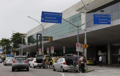 Passageiros podem pedir reembolso de gastos pela greve de aeronautas